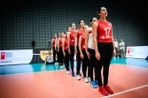 OTURARAK VOLEYBOL KADIN A MİLLÎ TAKIMIMIZDAN BRNO’DA ÇİFTE ŞAMPİYONLUK!