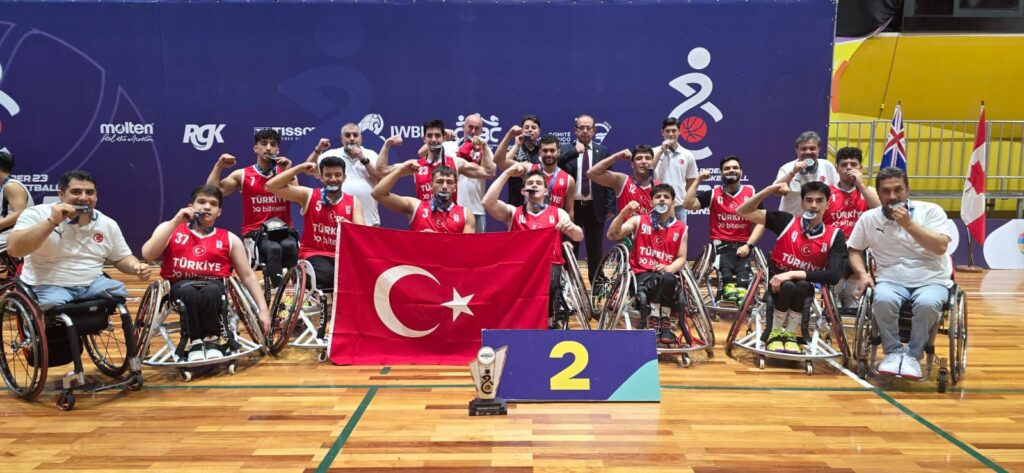 DÜNYA İKİNCİSİYİZ!