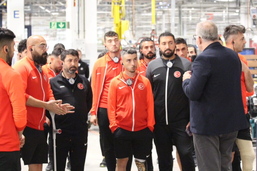 Mercedes-Benz Türk fabrika ziyareti