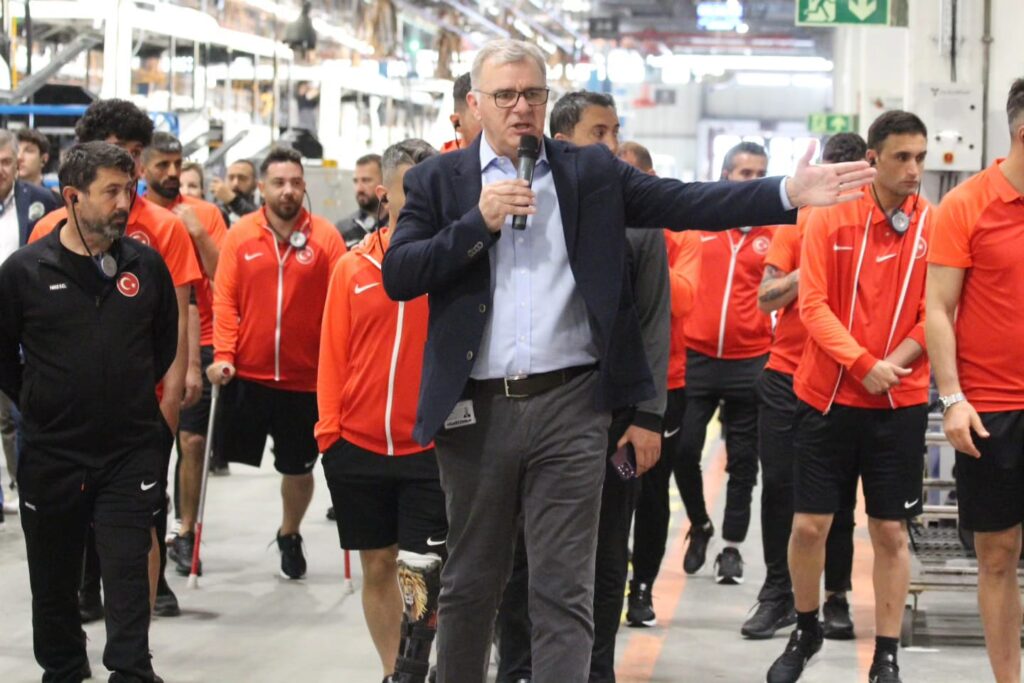 Mercedes-Benz Türk fabrika ziyareti