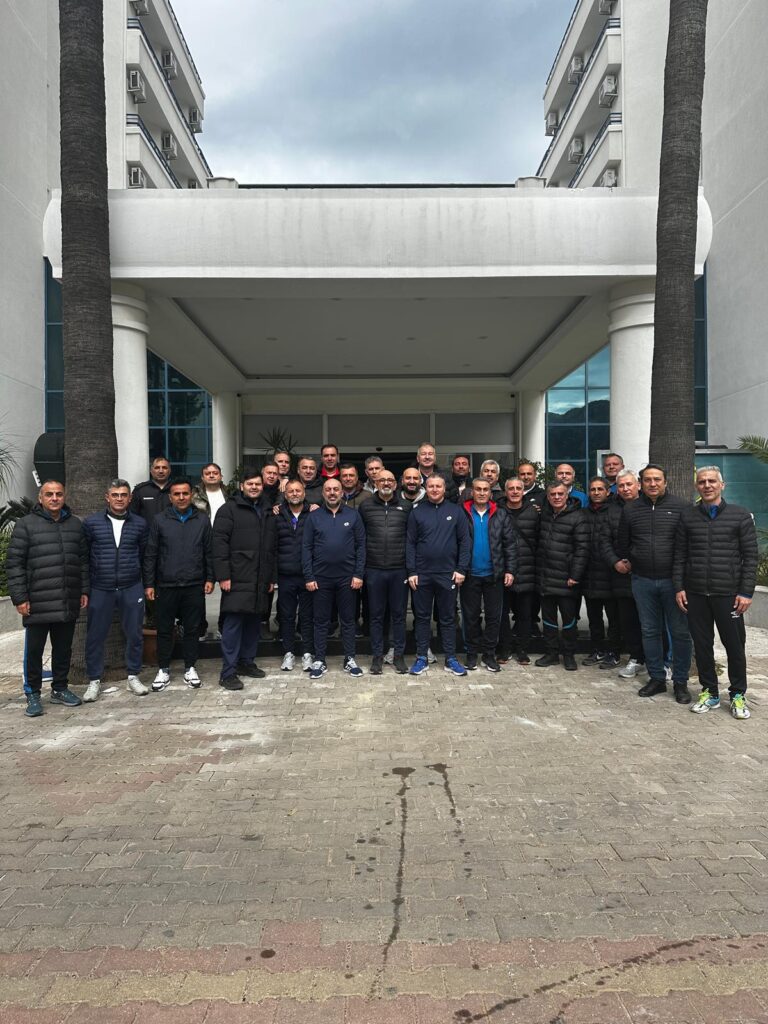Ampute Futbol Devre Arası Hakem ve Gözlemci Semineri Marmaris’te yapıldı.