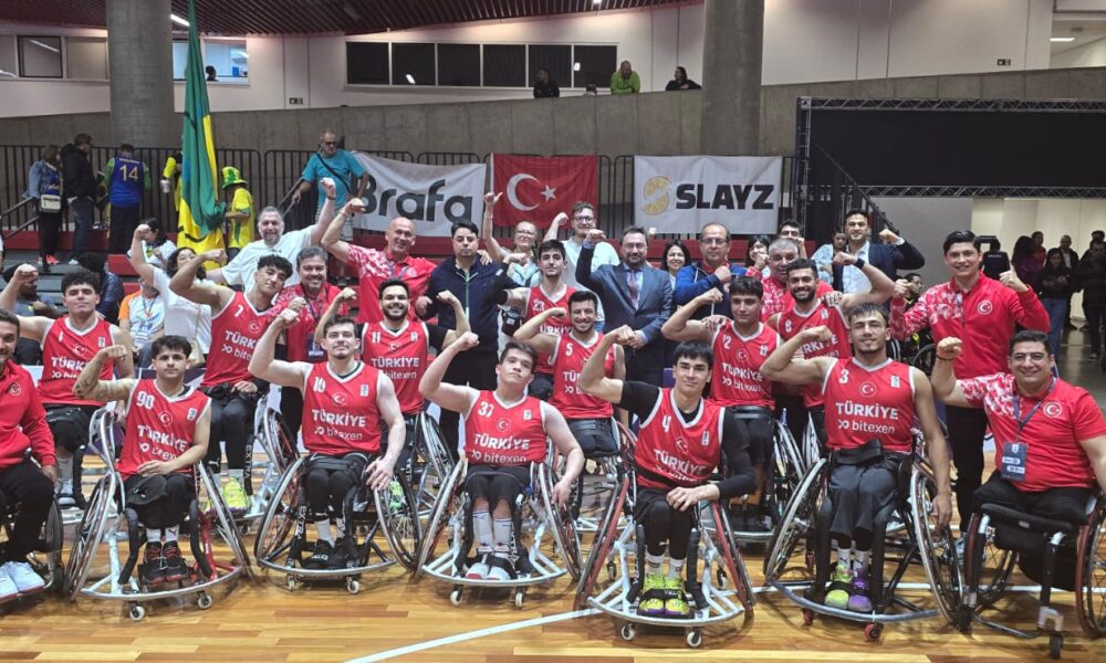 GENÇ MİLLİLERDEN TARİHİ ZAFER! BREZİLYA’DA ÇEYREK FİNAL SEVİNCİ