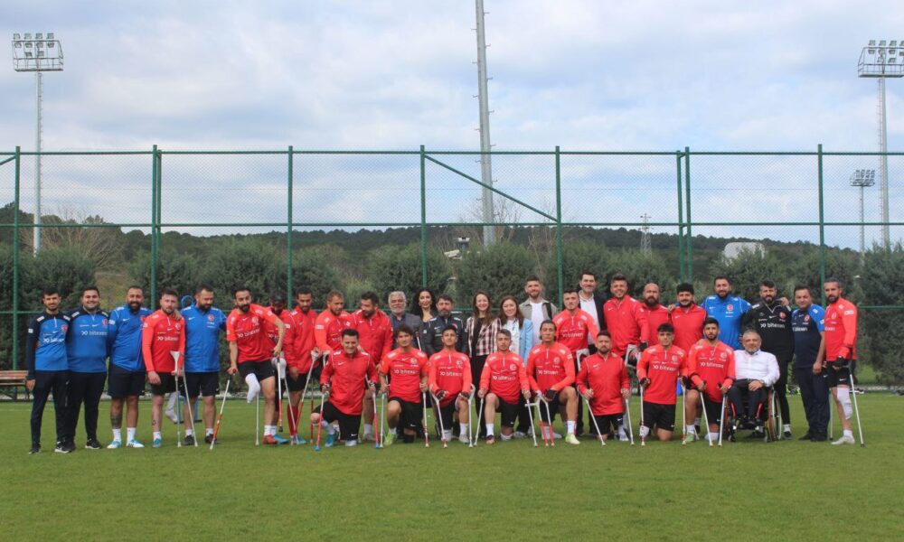 Sponsorlarımızdan Vestel Yetkilileri Kampımızı ziyaret etti.